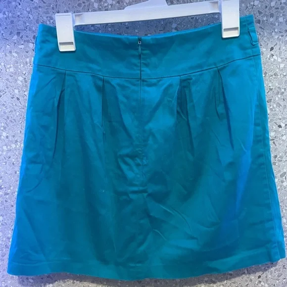 Blue Skater Mini Skirt for Resort Wear - Picture 2 of 7